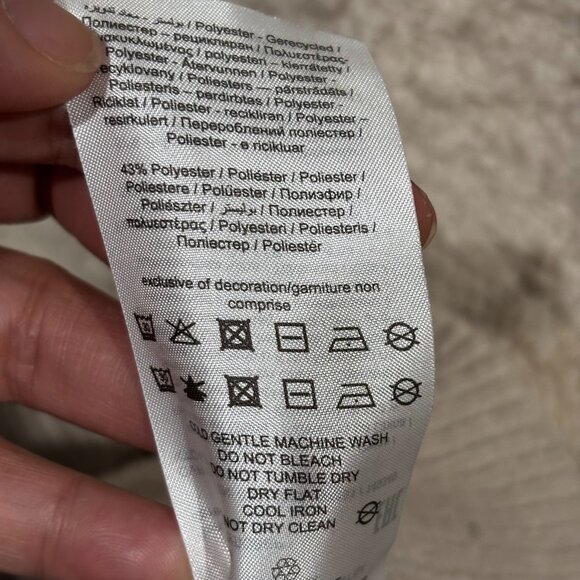 Vero Moda Women's Ivory Cream V-Neck Sweater Vest SZ: L - Picture 11 of 12